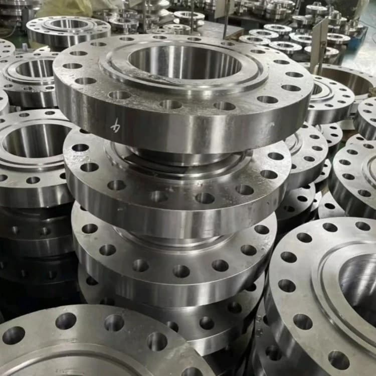 Brides haute pression de 8 pouces, classe 2500# – Expédiées au Vietnam pour une centrale pétrochimique.