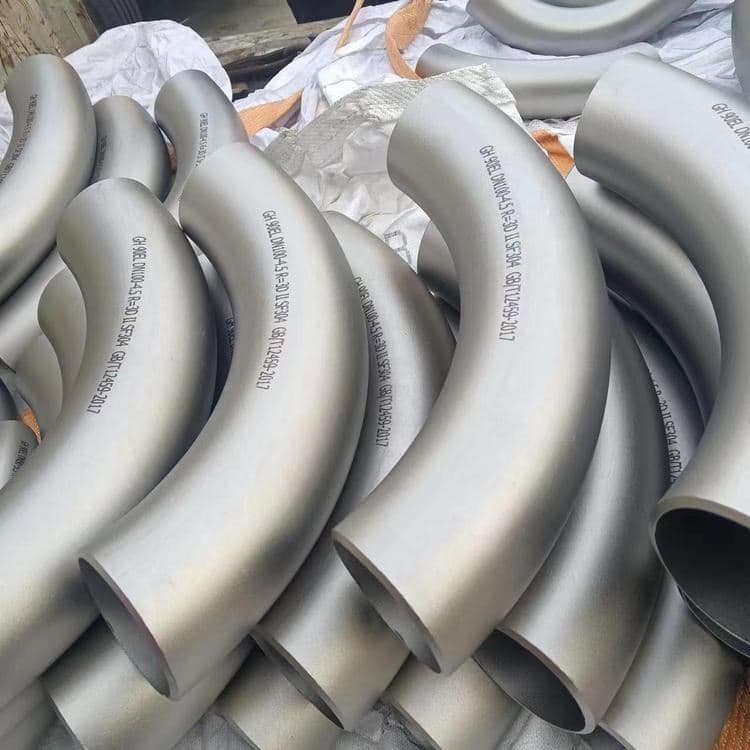 Coudes en acier inoxydable 316L soudés / sans soudure