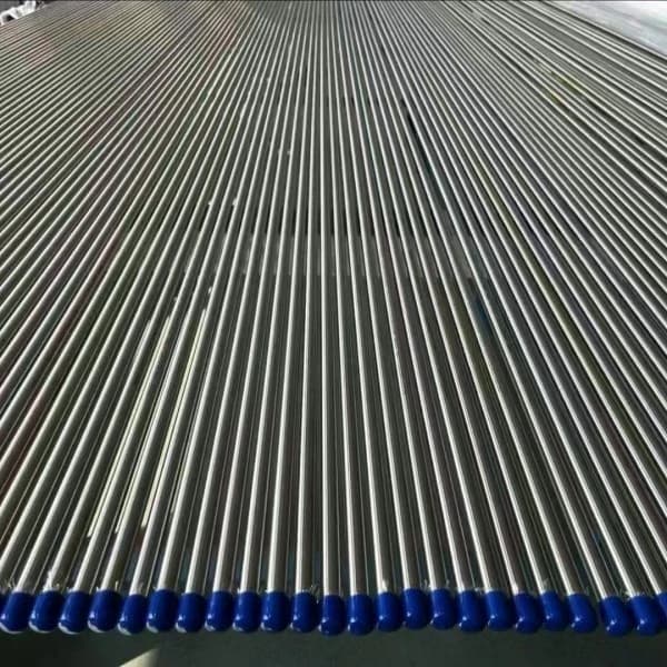 Tubes sans soudure en acier inoxydable 304 4